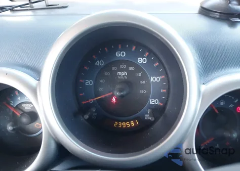 2003 Honda Element Dx z USA, uszkodzony, nr VIN 5J6YH18263L011573